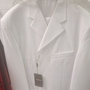 Pacelli White Blazer